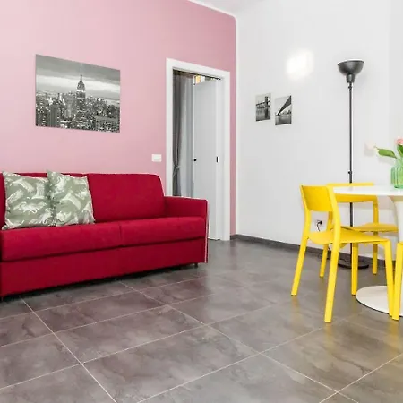 Gluck Apartment *